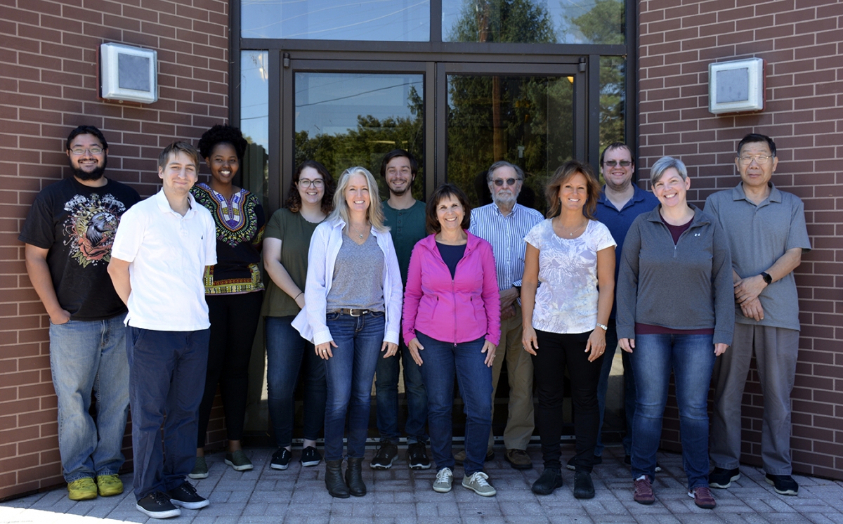 Photo of Kearney Lab group, September 2019