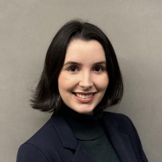 Headshot of Flavia