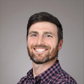 Taylor Sundby headshot