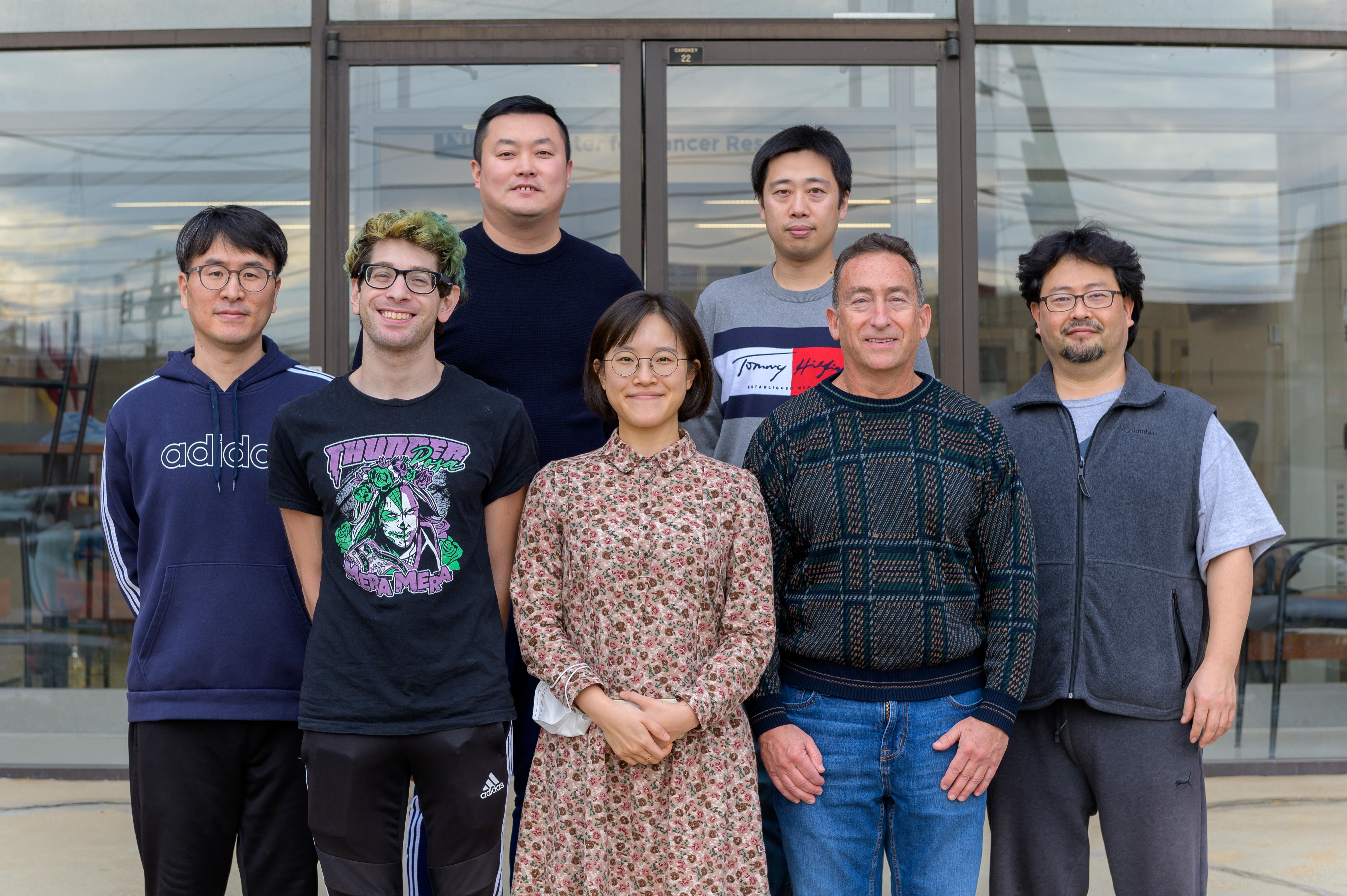 Daar Lab December 2021 - (L-R) Moonsup Lee, David Delarosa, Jaeho Yoon, Hyun-Kyung Lee, Jian Sun, Ira Daar, Rich Hwang