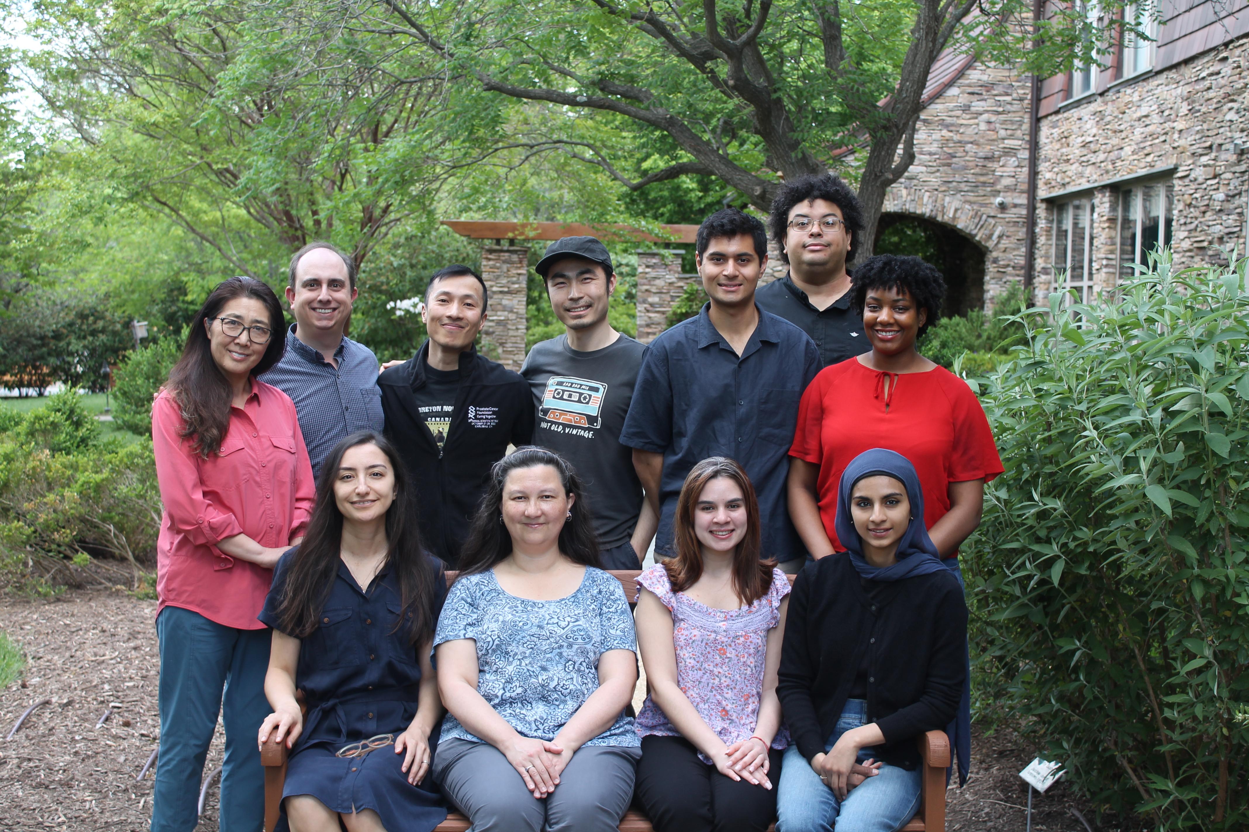 Mid-spring group picture (2025)