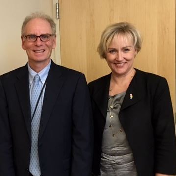 Dr. William Dahut and the Swedish Minister of Health